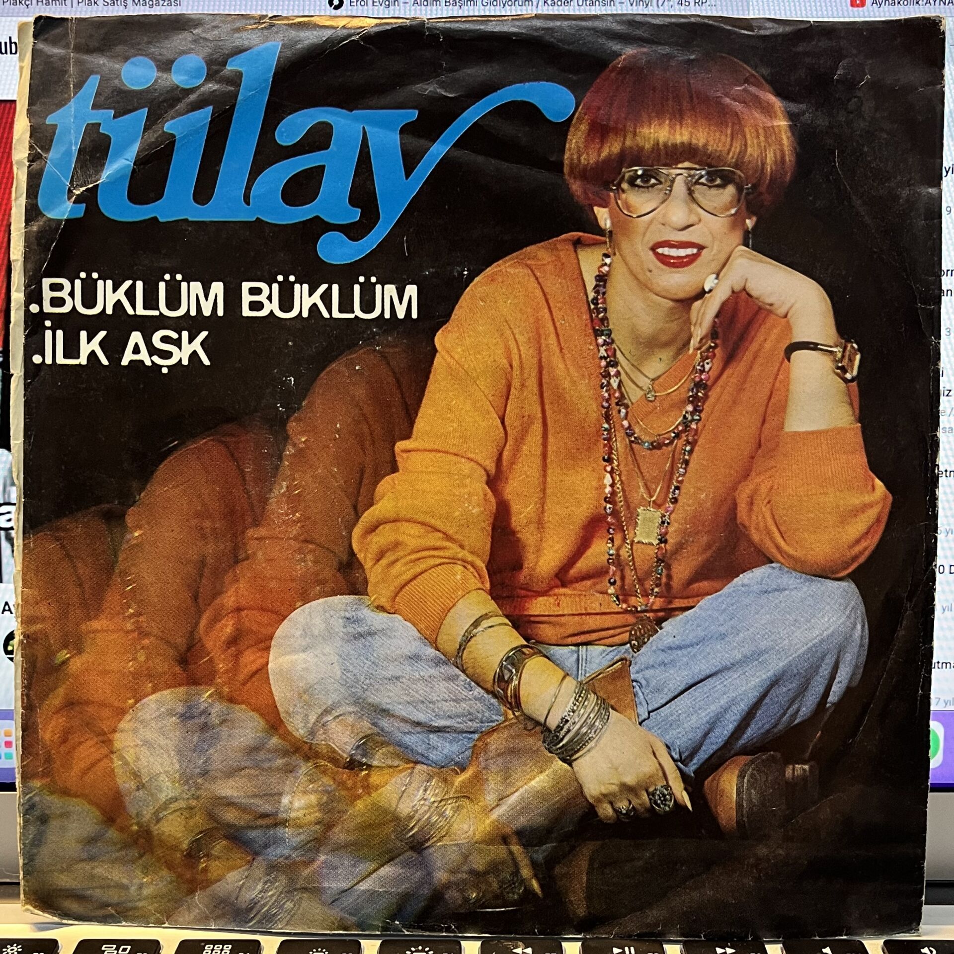 Tülay* – Büklüm Büklüm / İlk Aşk